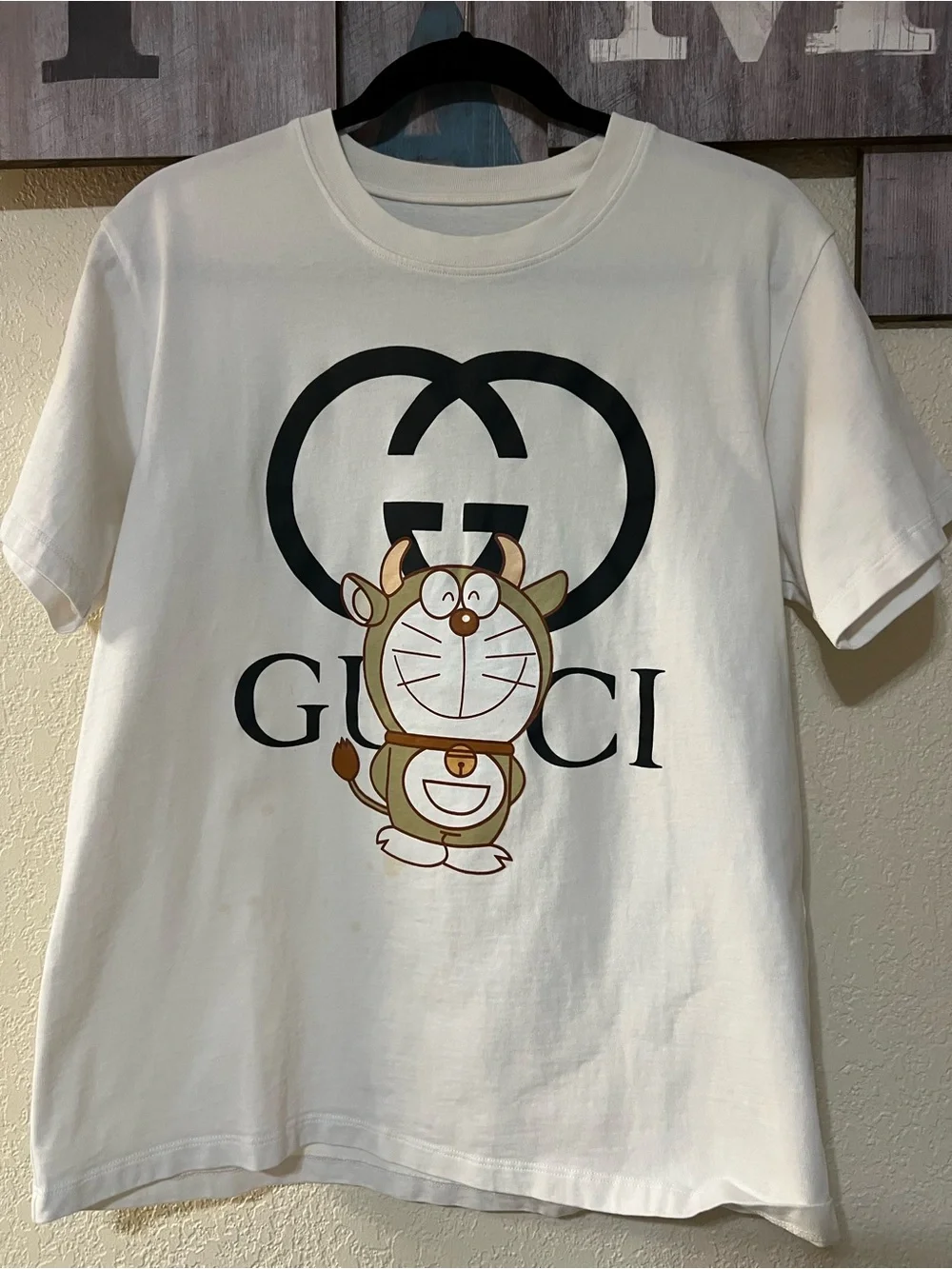 Gucci or photos flat